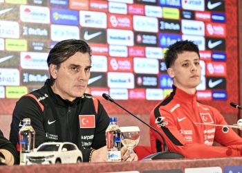 Selecționerul Turciei promite: „Vom înfrunta România cu strategie clară!”