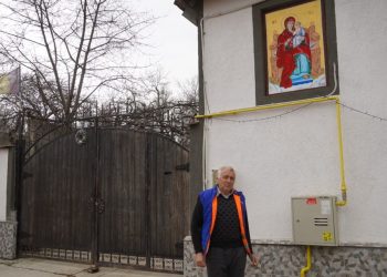 Descoperă satul din Sibiu unde Maica Domnului apără casele!