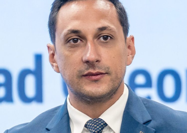 Vlad Gheorghe: Bolojan ar fi trebuit să fie mai ferm cu PSD pentru reforme!