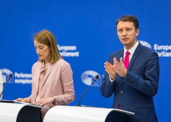 Mureșan: Reformele lipsă pot bloca total fondurile europene!