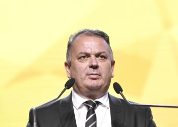 Nicușor Dan, criticat pentru lipsa de fermitate în criza politică!