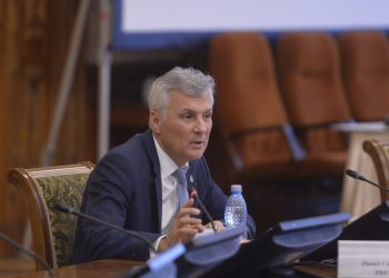 „Daniel Cătălin Zamfir: ‘Bolojan vrea să ne vândă tot ce avem!’”