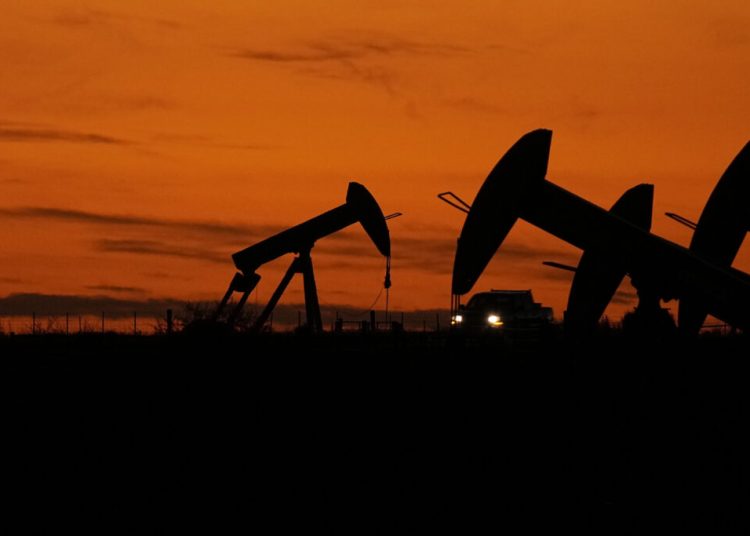 Venezuela: Sub 30% din sondele de petrol sunt în funcțiune!