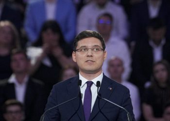 Negrescu: Niciun politician cu rezultate slabe nu a avut 10 luni de clemență!