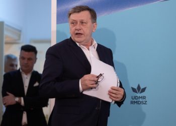 Crin Antonescu: „USR, tupeul vostru e incredibil! Securitatea e în sânge!”