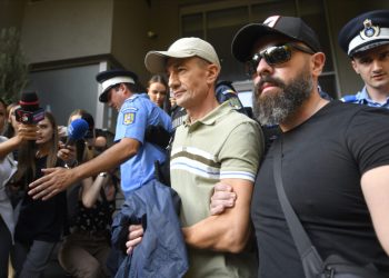 Nicușor Dan: România salvează doi ofițeri moldoveni din Rusia!