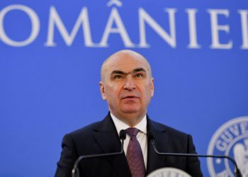 Premierul Bolojan dezvăluie cinci strategii pentru energie mai ieftină!