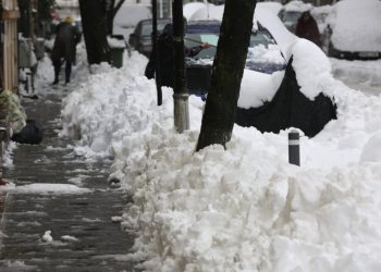 Atenție! Vreme extremă și viscol de până la 130 km/h în următoarele zile