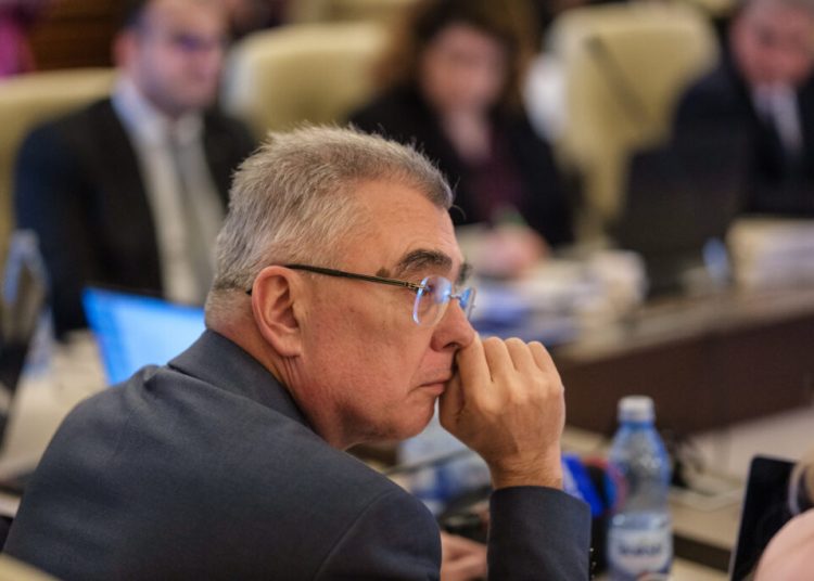 AUR pregătește o moțiune de cenzură împotriva Guvernului Bolojan!