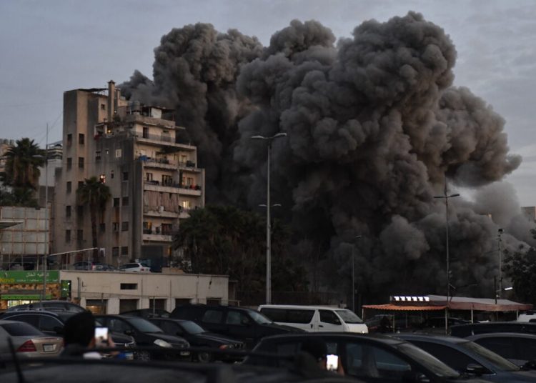 Zilele decisive în Orientul Mijlociu: Israel lovește Iranul, Trump amenință NATO