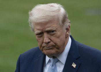 Trump amenință Iranul: eliberați femeile sau pregătiți-vă pentru atacuri!