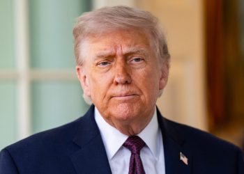 Iranul amenință cu închiderea Strâmtoarei Ormuz după 50 de zile de război