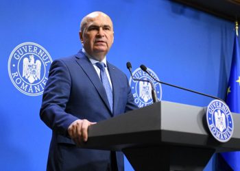 Bolojan promite ajutoare rapide pentru familiile afectate de incendiul din Vrancea