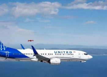 Pilotul unui avion de pasageri susține că a lovit o dronă în zbor!