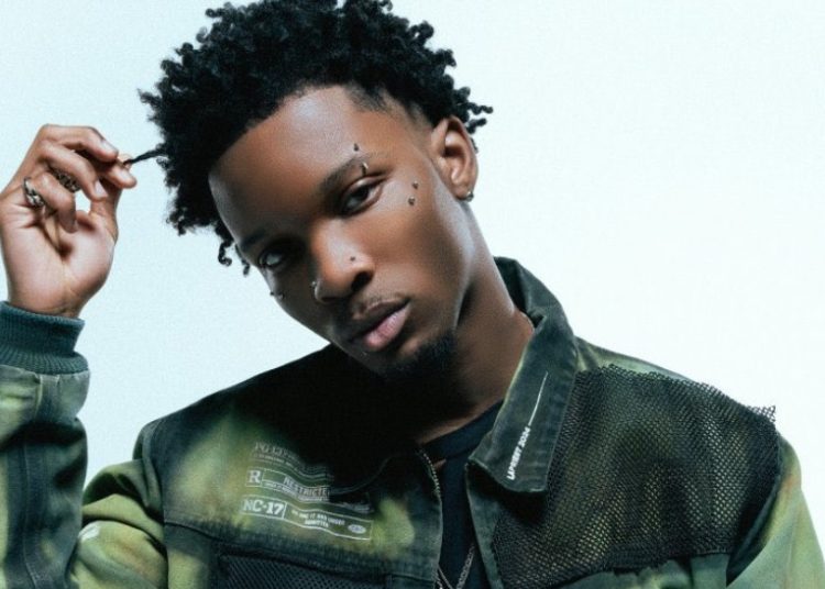 Caz șocant în SUA: Cântăreț reținut după descoperirea unei adolescente în portbagaj