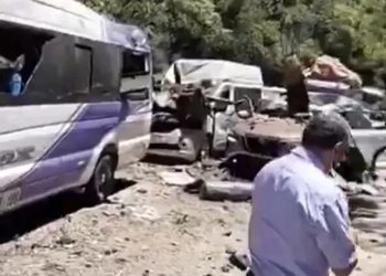 Explozie mortală în Columbia: Șapte vieți pierdute într-un autobuz!