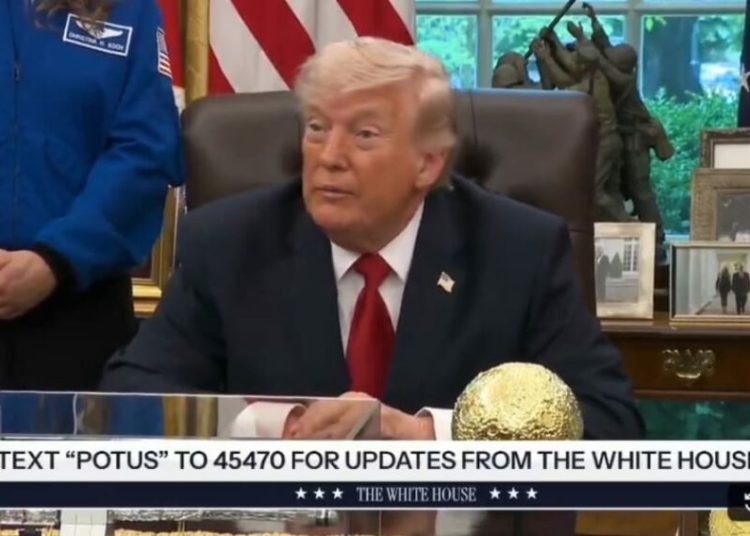 Trump îi spune lui Putin: „Încheie războiul, Ucraina e înfrântă!”