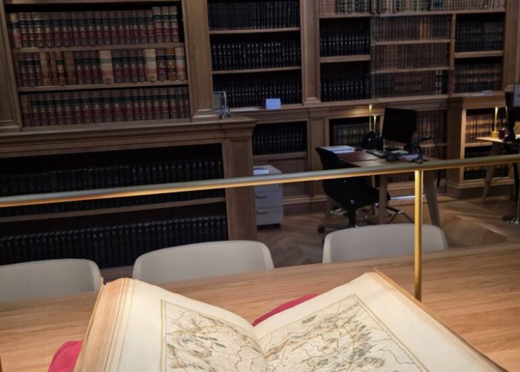 Descoperă hărți rare ale României, cu Alba-Iulia, în Franța!