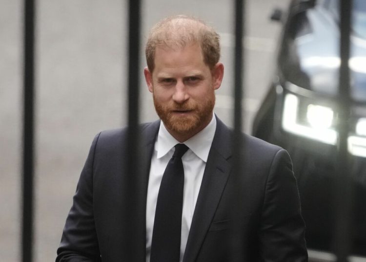 Prințul Harry surprinde cu o vizită secretă în Kiev pentru securitate!