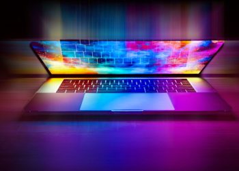 Un bărbat concediat de două ori în 40 de zile din cauza AI-ului!