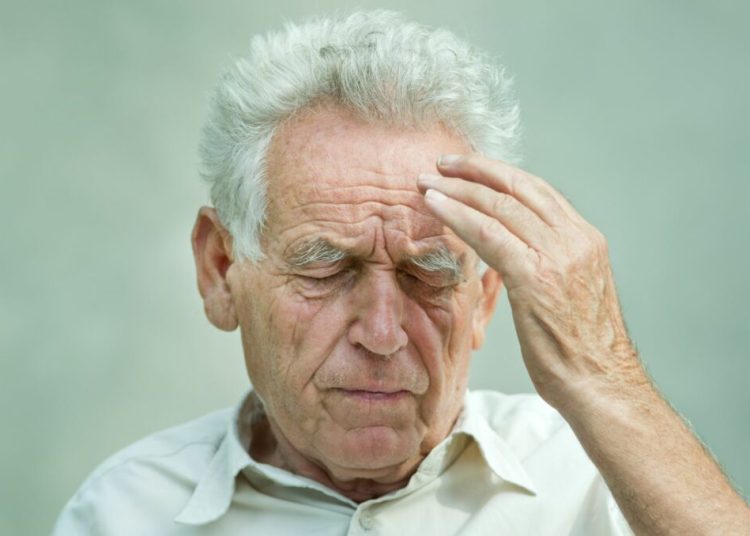 Bărbații descoperă un nou trend cosmetic surprinzător pe Google!