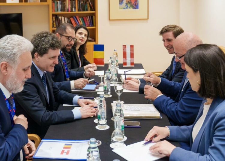 Nicușor Dan și cancelarul Austriei – Întâlnire la Summitul Trei Mări!