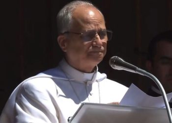 Papa Leon ripostează: „Nu mă voi angaja în dezbaterea cu Trump!”