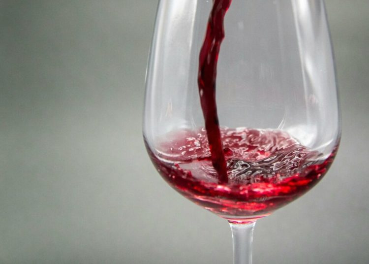 Chiar și un strop de alcool poate dăuna sănătății creierului!