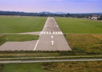 Un aeroport european de top se închide timp de o lună! Află de ce!