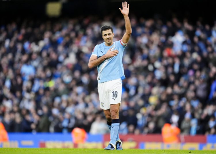 Rodri lipsă în meciul crucial cu Burnley: Manchester City vizează fruntea!