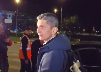 Răzvan Lucescu revine acasă în momente dificile pentru tatăl său