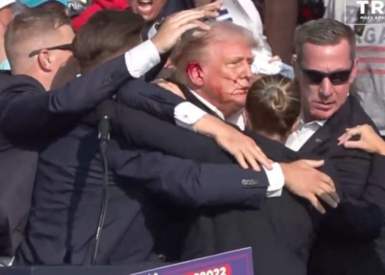 Atentate împotriva lui Trump: cine a vrut să-l elimine?