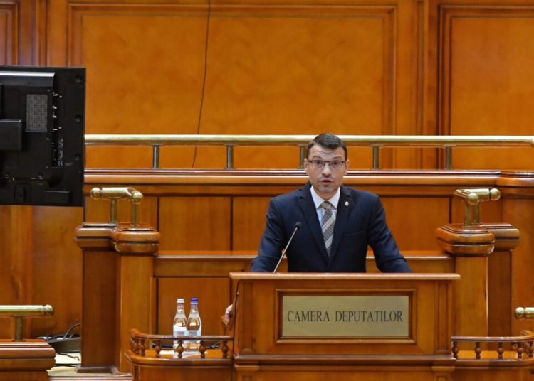 Bogdan Rodeanu: Pericolele moțiunii PSD-AUR pentru România!