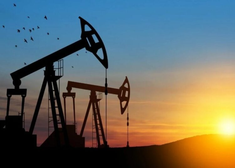 Prețul petrolului coboară după promisiunea lui Trump de ajutor în Ormuz!