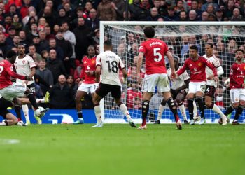 Manchester United învinge Liverpool și se întoarce în Liga Campionilor!