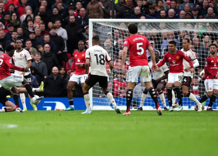 Manchester United învinge Liverpool și se întoarce în Liga Campionilor!