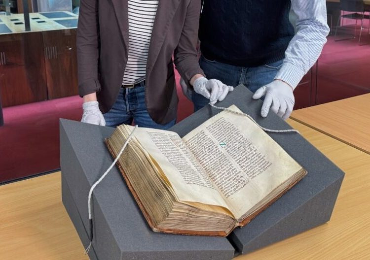 Descoperire uluitoare la Roma: un poem englezesc de 1.200 de ani!