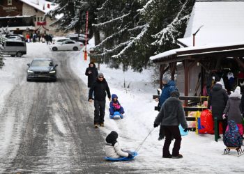 ANAT acuză: Ministrul Darău ignoră problemele turismului