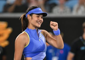 Emma Răducanu avansează în turul secund: victorie impresionantă!
