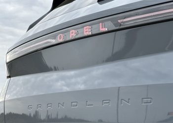 Noul Opel Grandland: Tradiție și Modernitate în Design