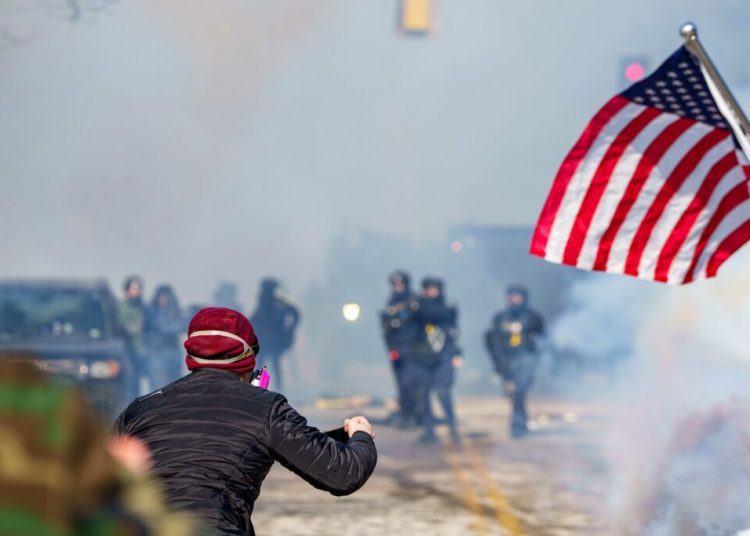 Războiul Civil 2.0: Impactul protestelor din Minneapolis